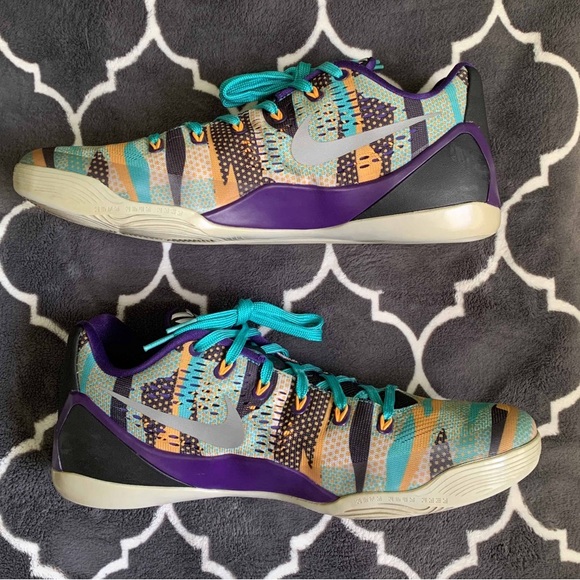 Nike Kobe 11 EM “Pop Art” - Picture 2 of 8